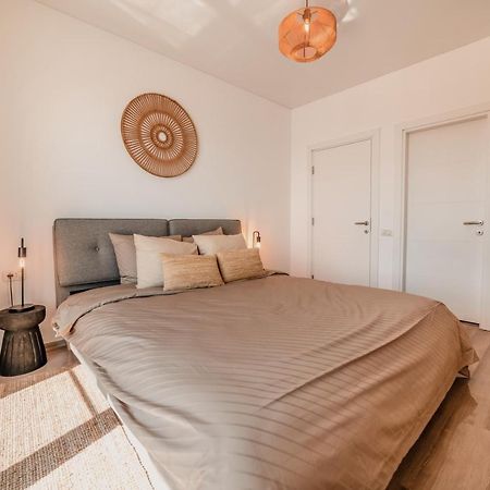 Apartament Zoomers Cazare Mamaia Nord - Неводарі Екстер'єр фото
